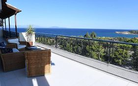 Top Floor 3Bed 2Bath With Stunning 360 View